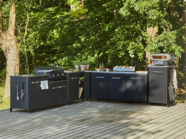 Cozze outdoor kitchen